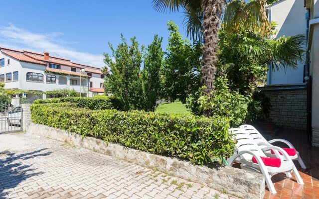 Cosy Apartment Near Sea in Porec