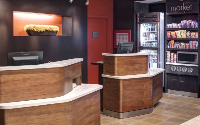 Courtyard Wichita East