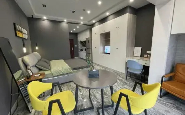 Doushajia Projection Apartment (Dagang Yihua Square Shop)