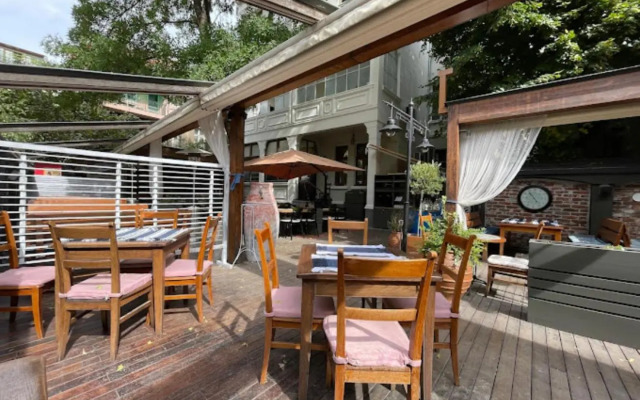 Sofia Dream Apartments - Jazzy Two Bedroom Suite