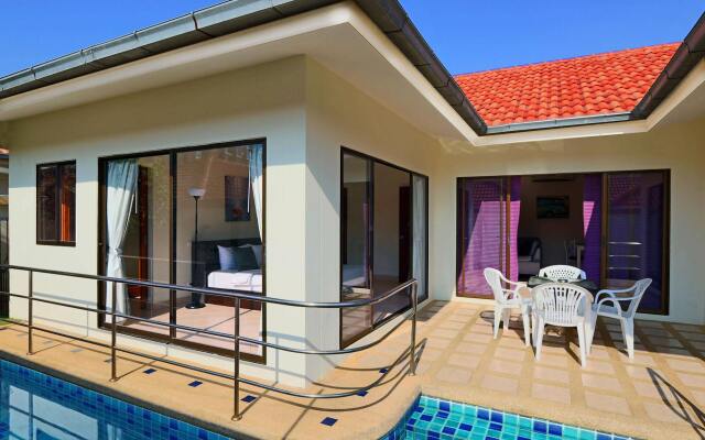 Avoca Pool Villas