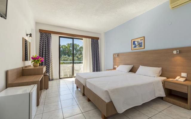 Hotel Tina Flora