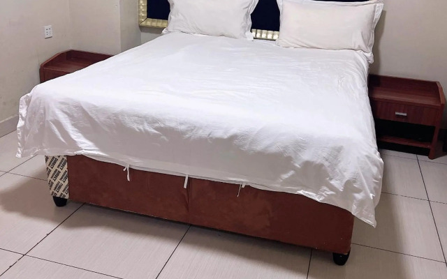 Shengtang Business Hotel