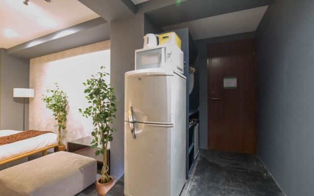 Hakata apartment 2H
