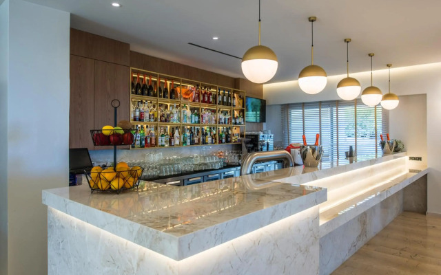 Hotel Matheo Villas & Suites