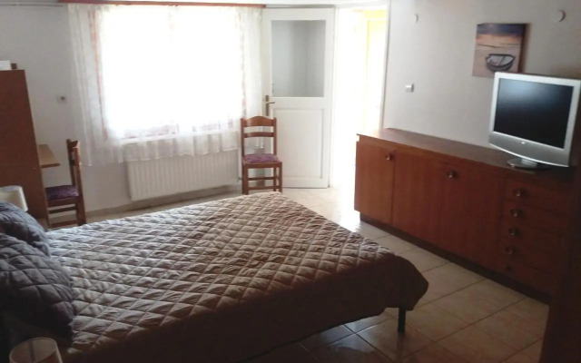 Traditional House Paschalis