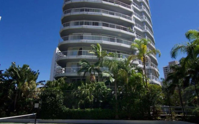 Surfers Mayfair Apartments