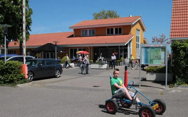 IJsselmeer-chalet nr. 66