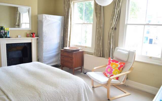 2 Bedroom Home in Stoke Newington