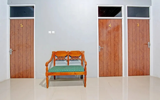 OYO 91960 Fariza House Syariah