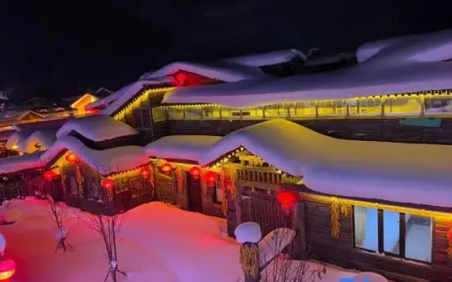 Snow Village Erlanghe Mengliang Inn