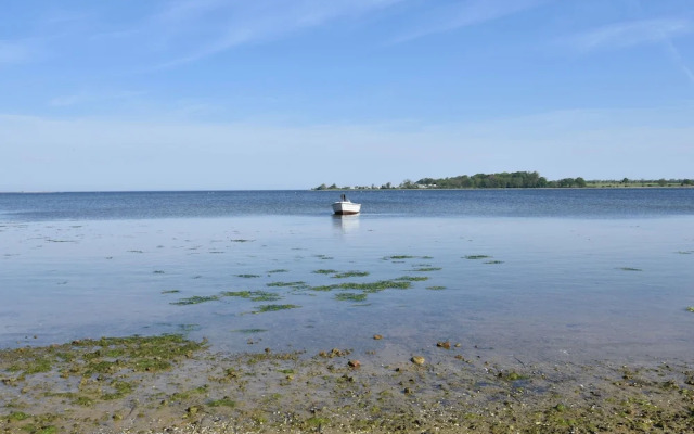 Charming Apartment in Stove With Garden