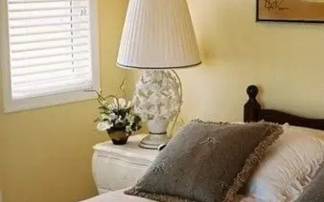 Scungilli Sunset 3 Br Home by RedAwning