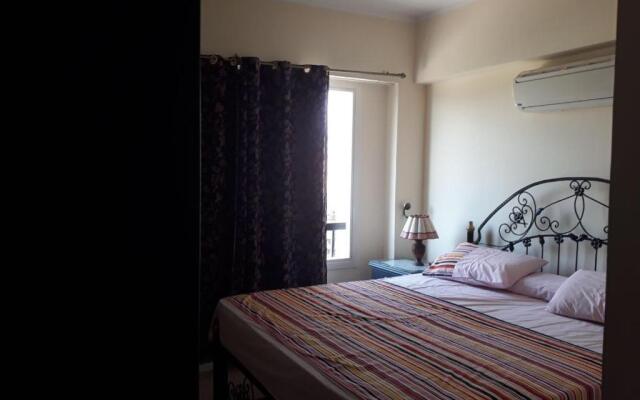 Marina Wadi Degla Villa Duplex 4 Bedrooms