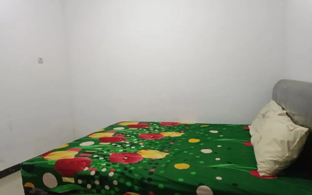 Hotel O Penginapan Annisya Near SMA Negeri 2 Mataram