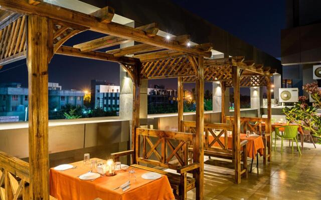 Treebo Premium Grand Emerald