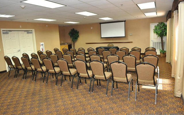 Holiday Inn Express Las Vegas-Nellis by IHG