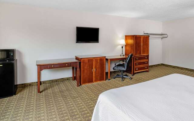 Days Inn by Wyndham Cambridge