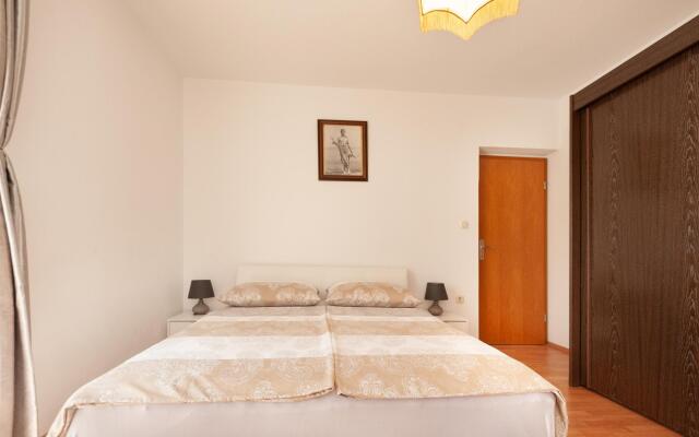 Apartment Boris