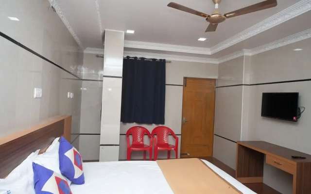 SPOT ON 30656 Sree Padma Residency