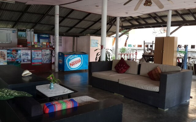 Calm Beach Resort
