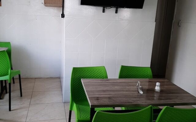 Hotel Casa Victoria Av 30