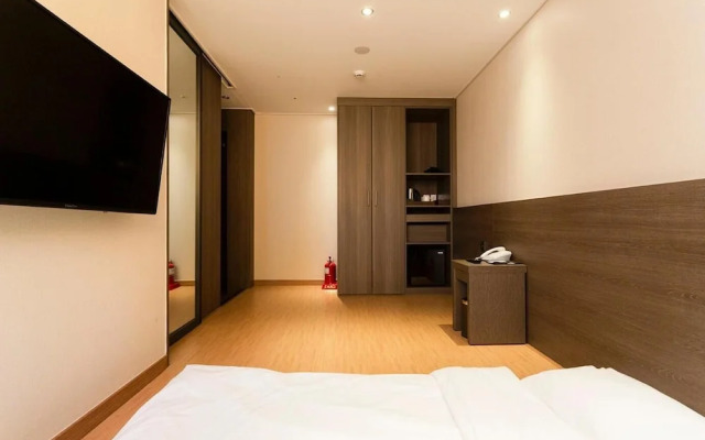 Grandmillions Hotel