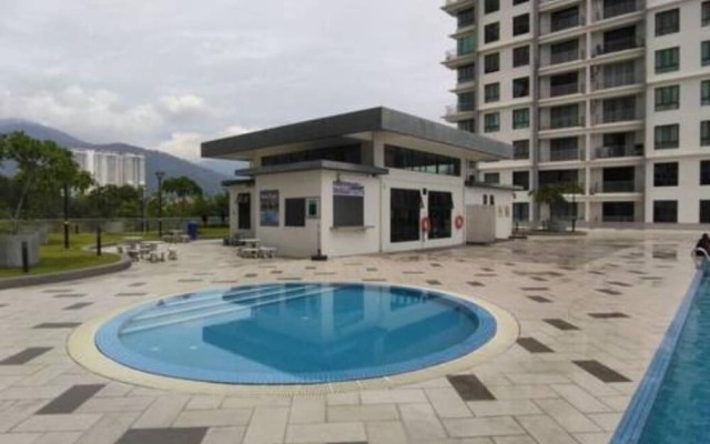 191 Cozy CasaKayangan 3BR by Grab A Stay