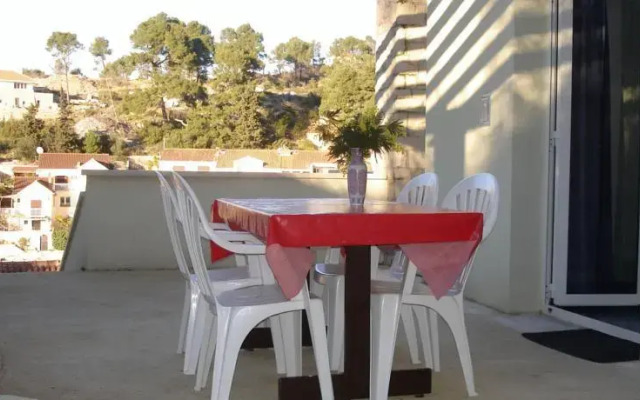 Apartments Dakrijus