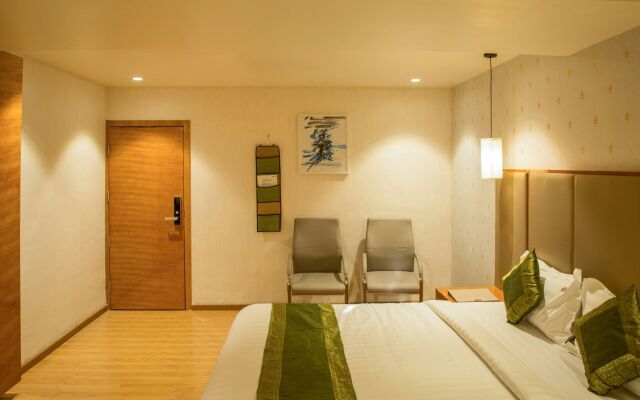 Hotel Reva Regency
