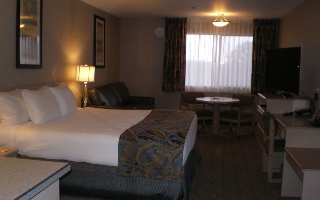 Shilo Inn Suites Hotel - Nampa Suites - Idaho