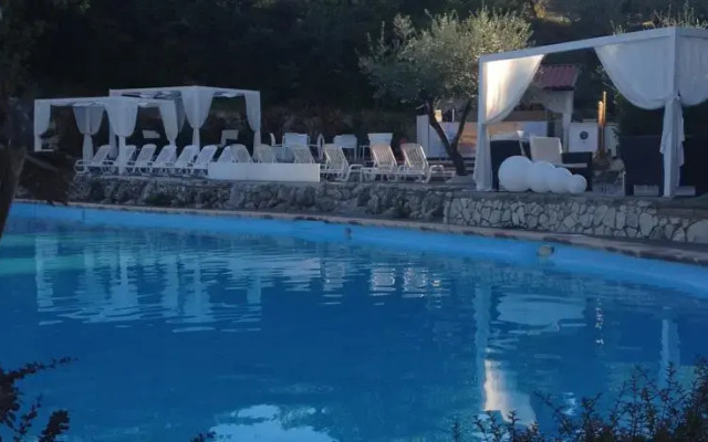 Il Maniero Dei Cesari