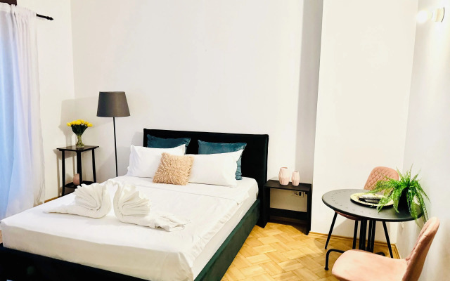 University Square Studio