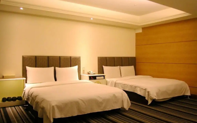 Jung Zaw Hotel