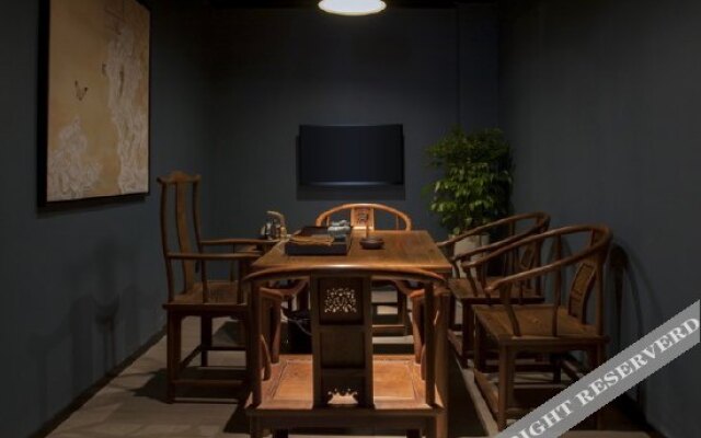 Shuibu Joy Spa Hotel