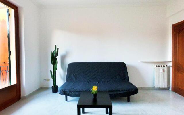 DeGeneys54(vicino Gaslini zona Quarto)