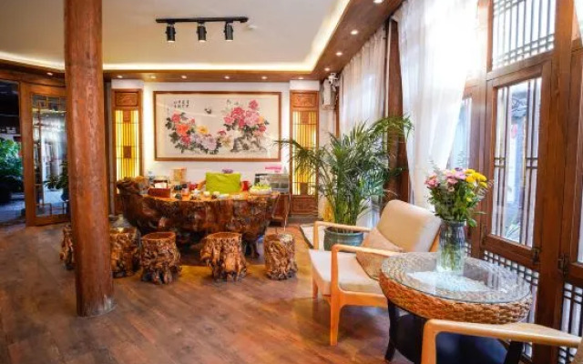Hua Miao Inn (Lijiang Old Town)