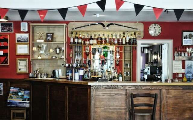 Loch Ness Bunk Inn