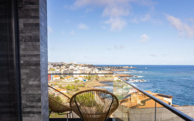 3 bdr aprt, stunning seaview, rooftop pool - LCGR