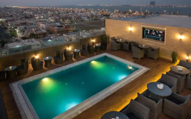 Naviti Warwick Dammam