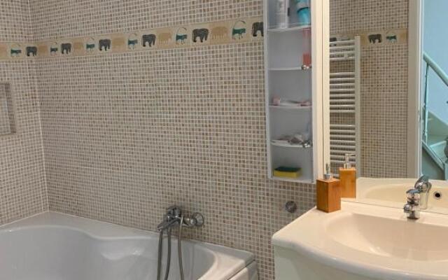 Huis Vikarti, a lovely house with incredible view