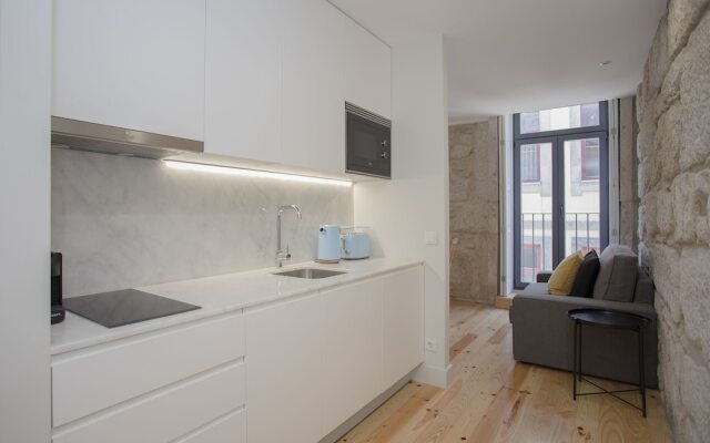 Liiiving - Charming Downtown Delight II