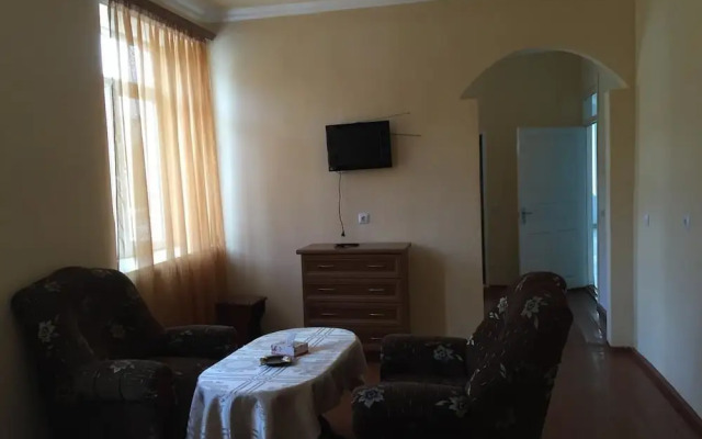 Meghri Inn