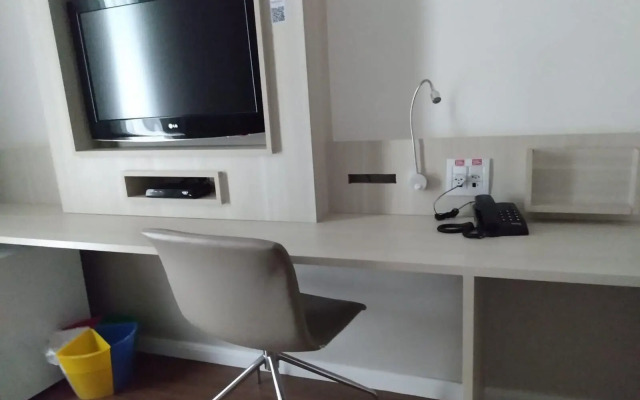 Mercure Hotel Flat Particular