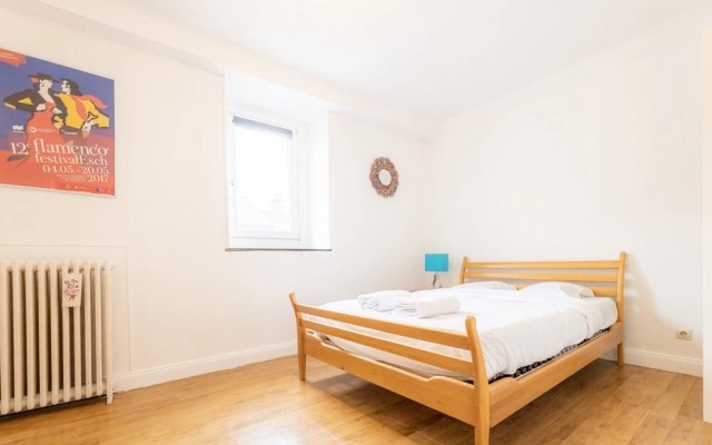 Splendid Townhome in Gare