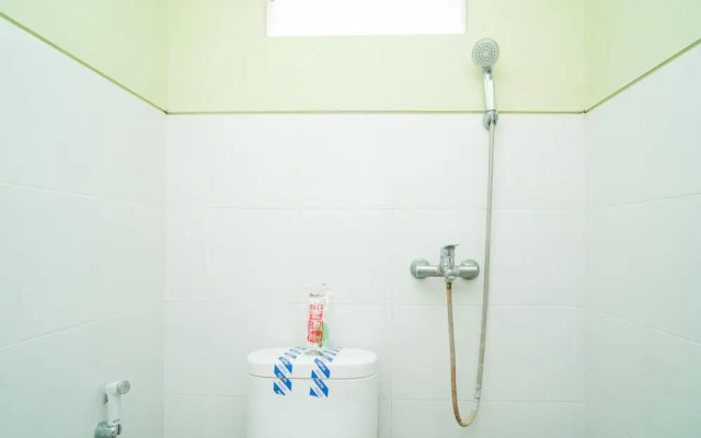 RedDoorz Syariah near Suncity Mall Sidoarjo