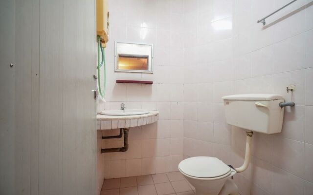 OYO 44101 Hotel DJ Palace