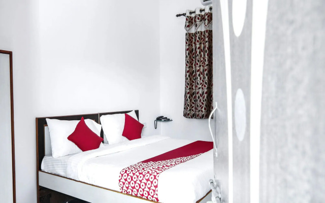 OYO 15243 Hotel Gulab Resort