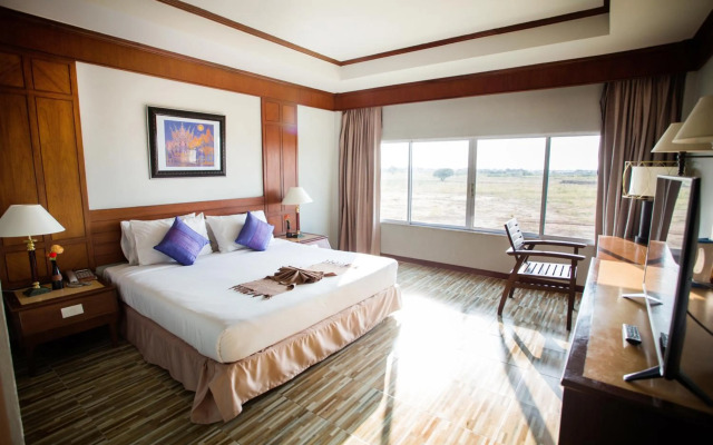 At Ayutthaya Hotel