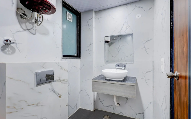 MadStays - Sector 29 - Gurugram